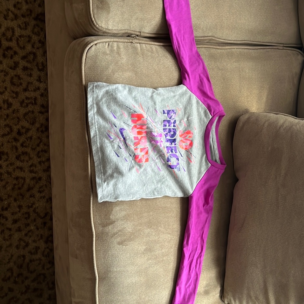 Nike toddler girl long sleeve shirt size 2T. Like brand new!